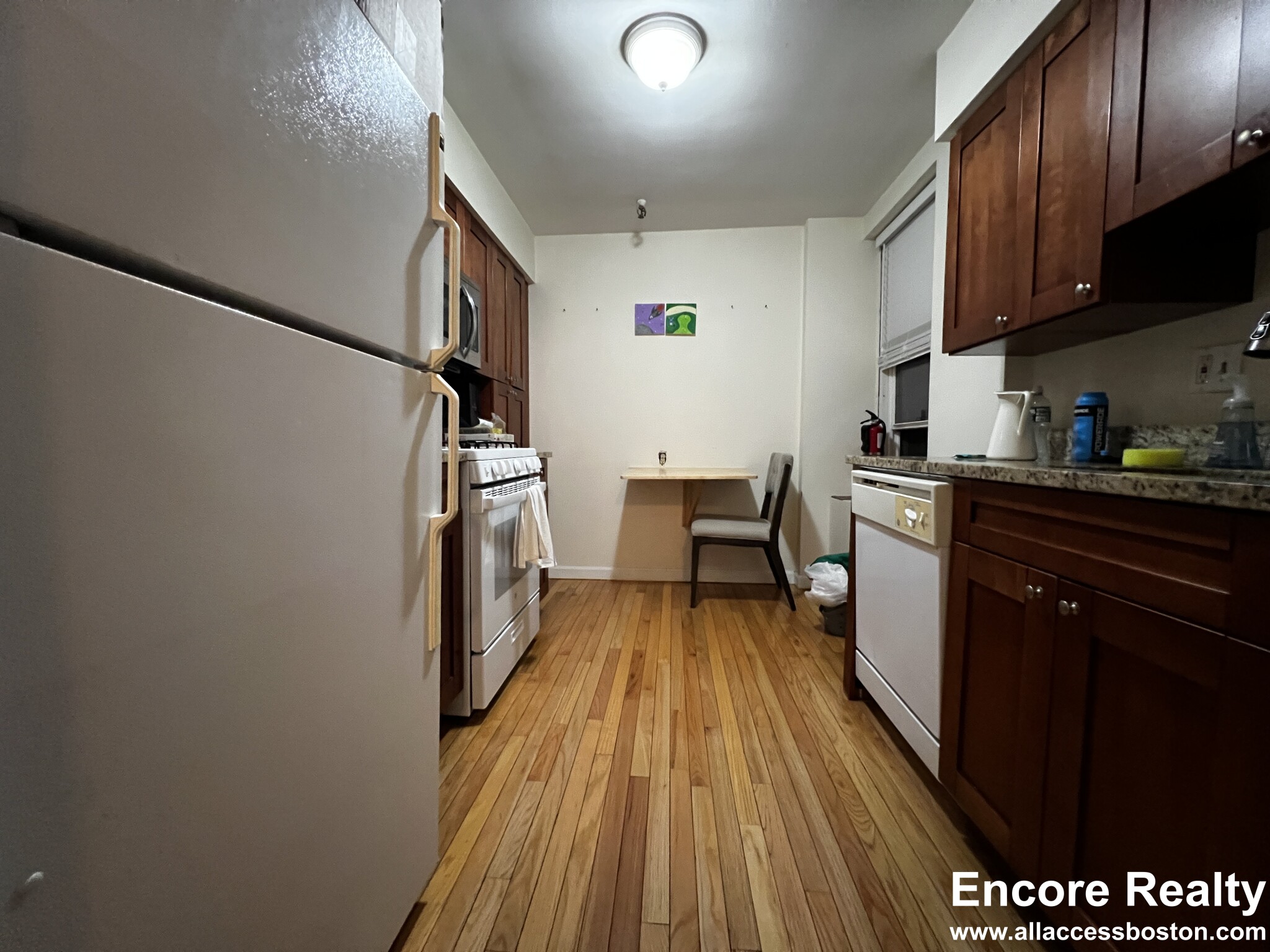 1 bed, 1 bath apartment for rent at 2003 Commonwealth Ave Unit 24, Brighton — photo 2 of 10