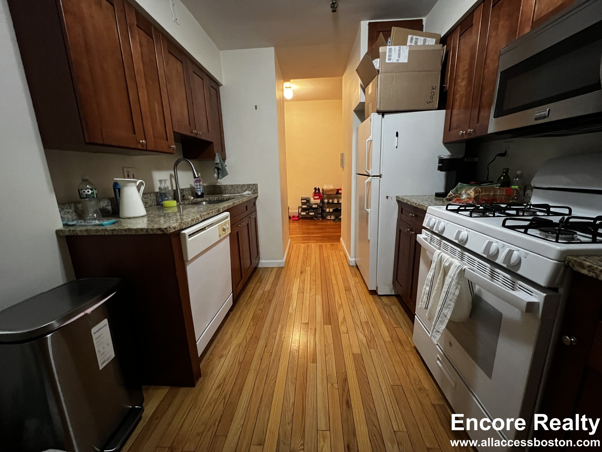1 bed, 1 bath apartment for rent at 2003 Commonwealth Ave Unit 24, Brighton