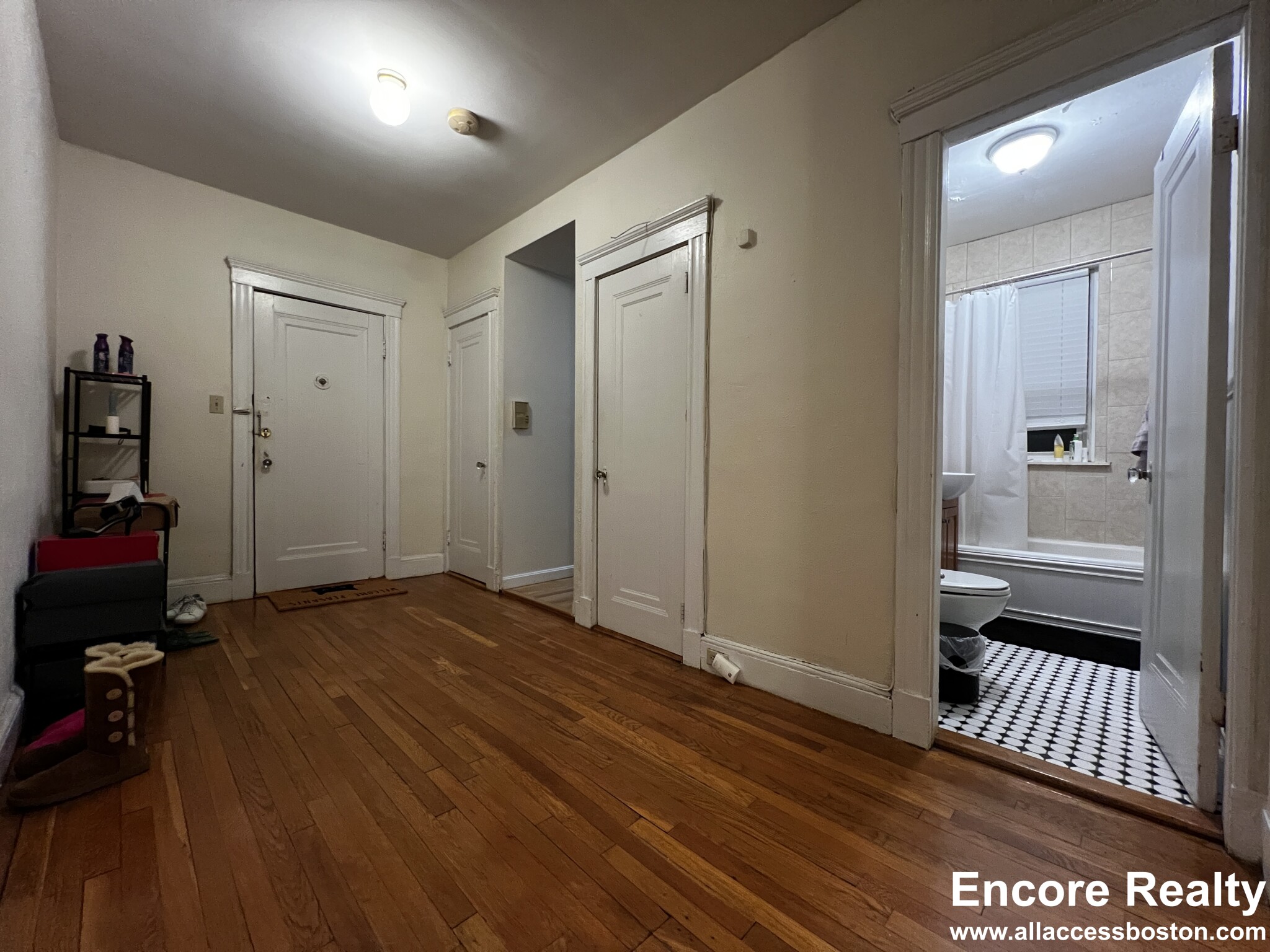 1 bed, 1 bath apartment for rent at 2003 Commonwealth Ave Unit 24, Brighton — photo 7 of 10
