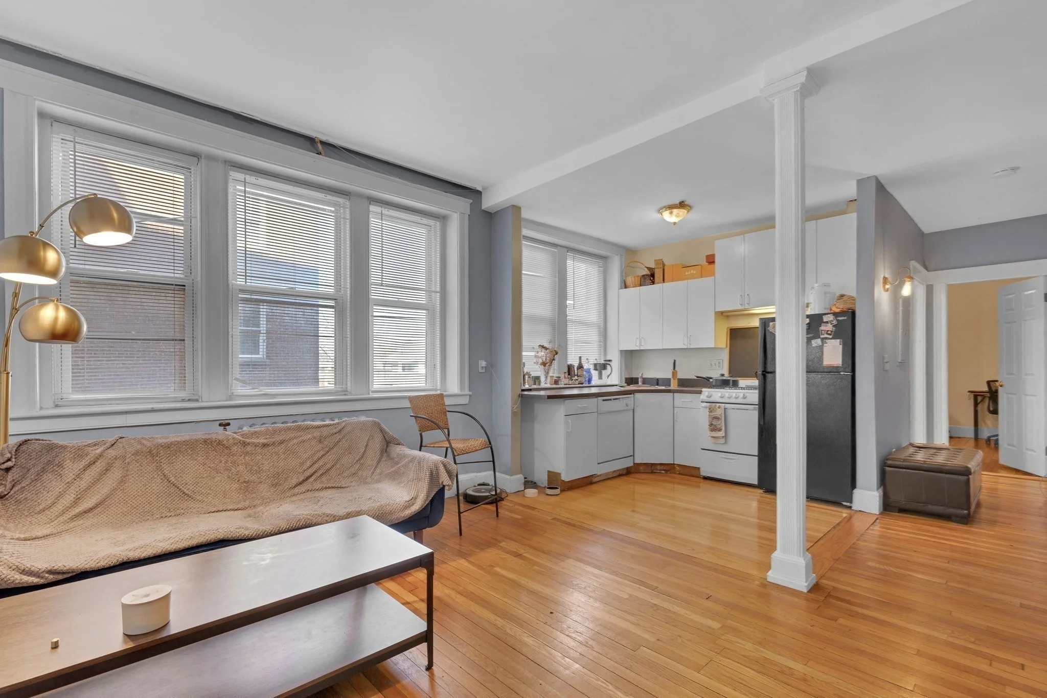1 bed, 1 bath apartment for rent at 2003 Commonwealth Unit 3, Brighton — photo 4 of 8