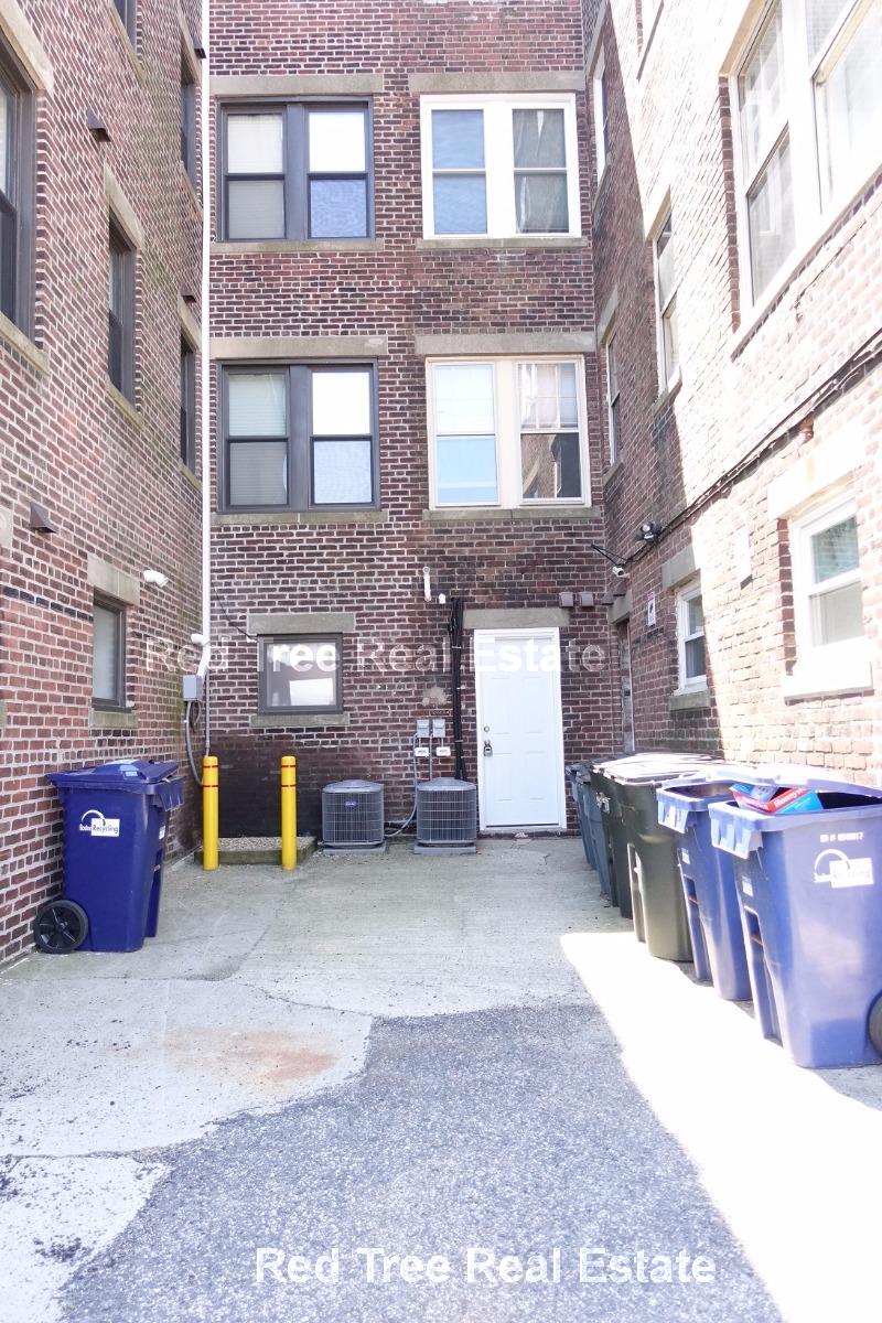 3 bed, 2 bath apartment for rent at 2009 Commonwealth Ave Unit 2, Brighton — photo 20 of 21
