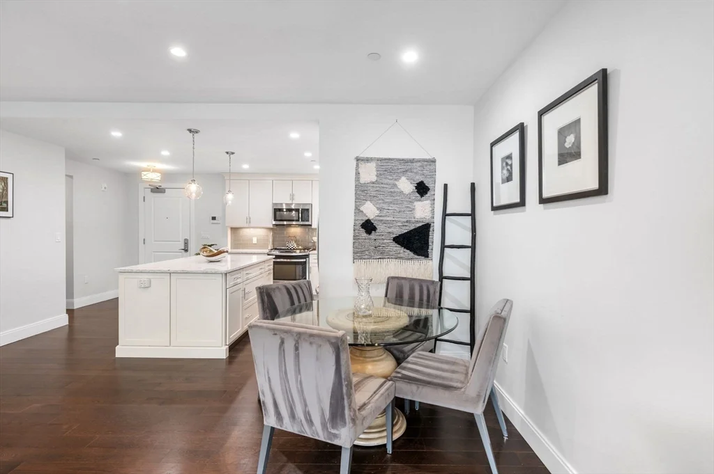 2 bed, 2 bath apartment for rent at 201 Elliott St Unit 409, Beverly — photo 7 of 36