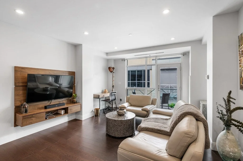 2 bed, 2 bath apartment for rent at 201 Elliott St Unit 409, Beverly — photo 9 of 36