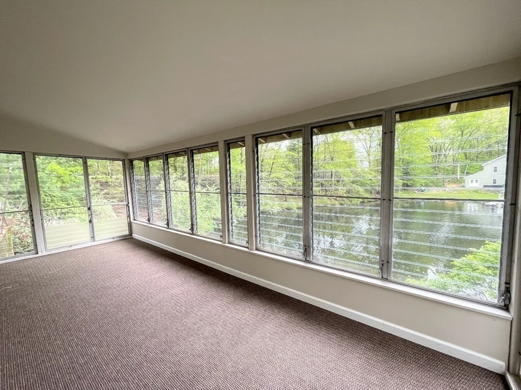 1 bed, 1 bath apartment for rent at 201 Fire Road, 16, Lunenburg — photo 14 of 17
