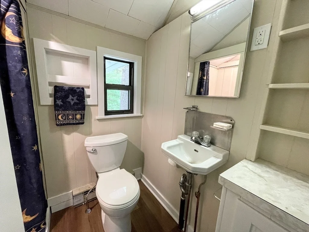 1 bed, 1 bath apartment for rent at 201 Fire Road, 16, Lunenburg — photo 11 of 17