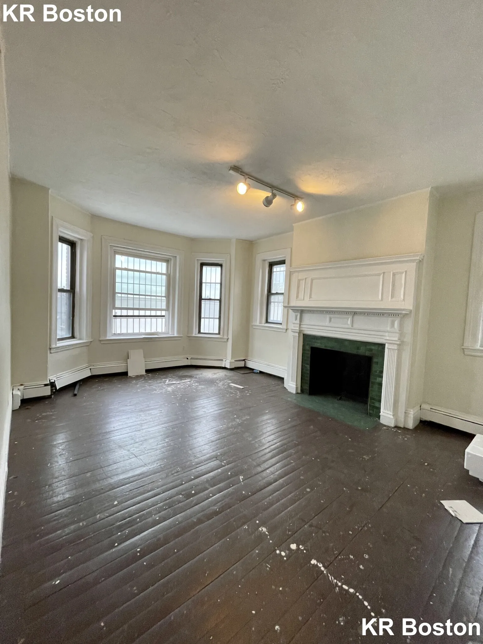 4 bed, 2 bath apartment for rent at 201 Harvard Ave Unit 1, Allston — photo 12 of 18
