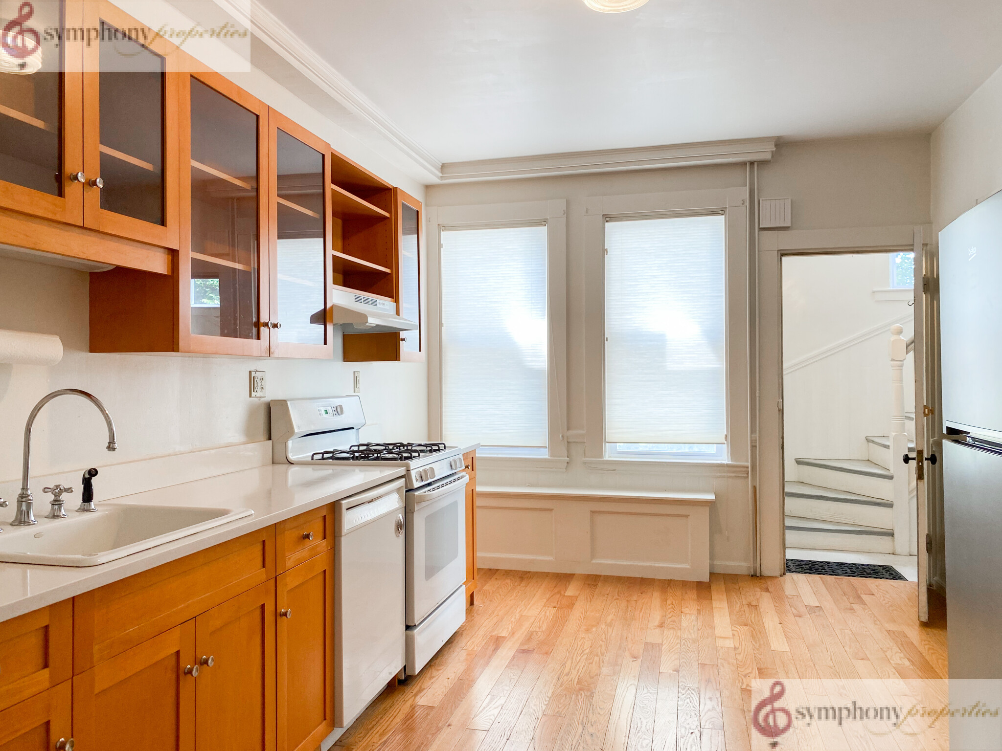 3 bed, 1.5 bath apartment for rent at 201 High St Unit 1, Brookline — photo 2 of 18