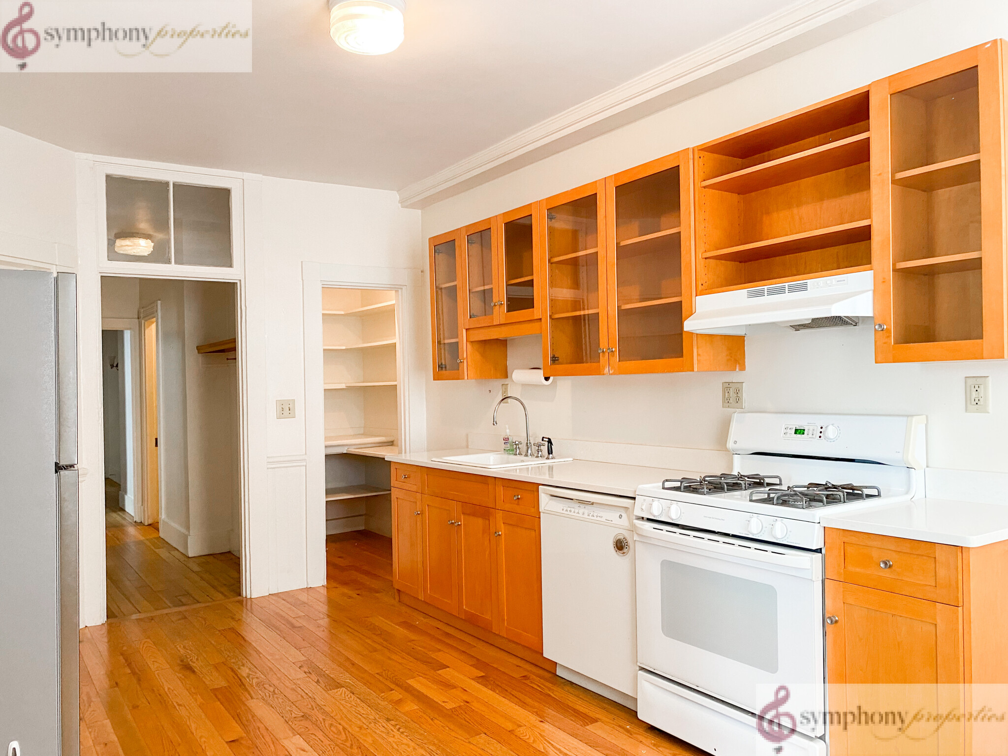 3 bed, 1.5 bath apartment for rent at 201 High St Unit 1, Brookline