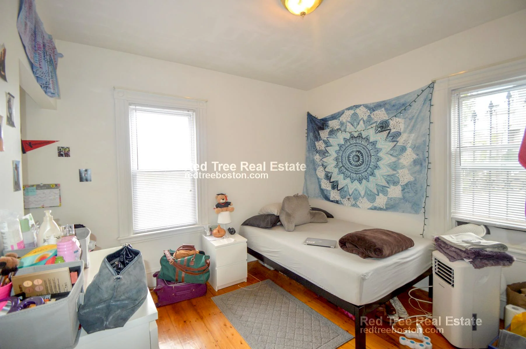 3 bed, 1 bath apartment for rent at 201 Hillside St Unit 1, Mission Hill — photo 5 of 10