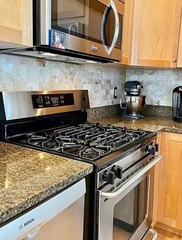 2 bed, 2 bath apartment for rent at 201 K St Unit 1, South Boston — photo 6 of 25