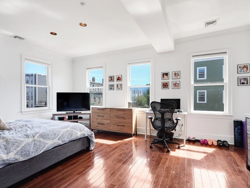 2 bed, 1 bath apartment for rent at 201 K St Unit 4, South Boston — photo 13 of 24