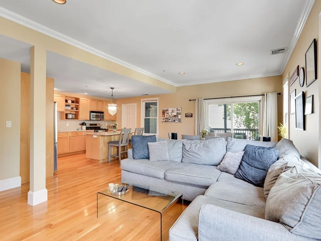 2 bed, 1 bath apartment for rent at 201 K St Unit 4, South Boston — photo 9 of 24