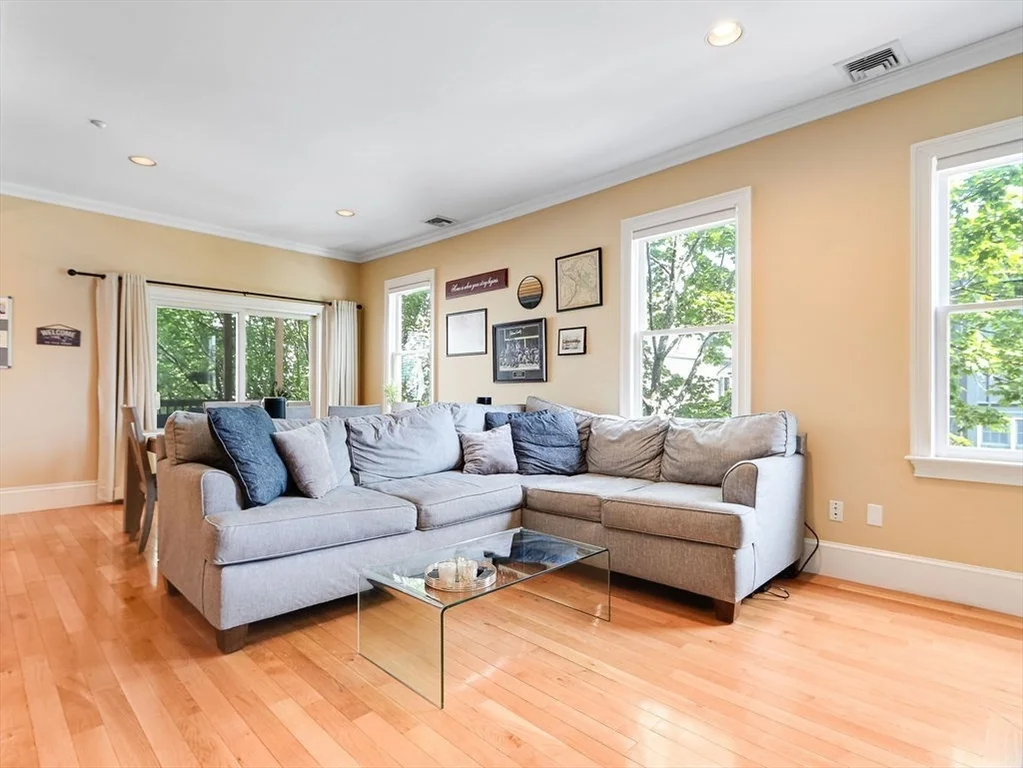 2 bed, 1 bath apartment for rent at 201 K St Unit 4, South Boston — photo 8 of 24