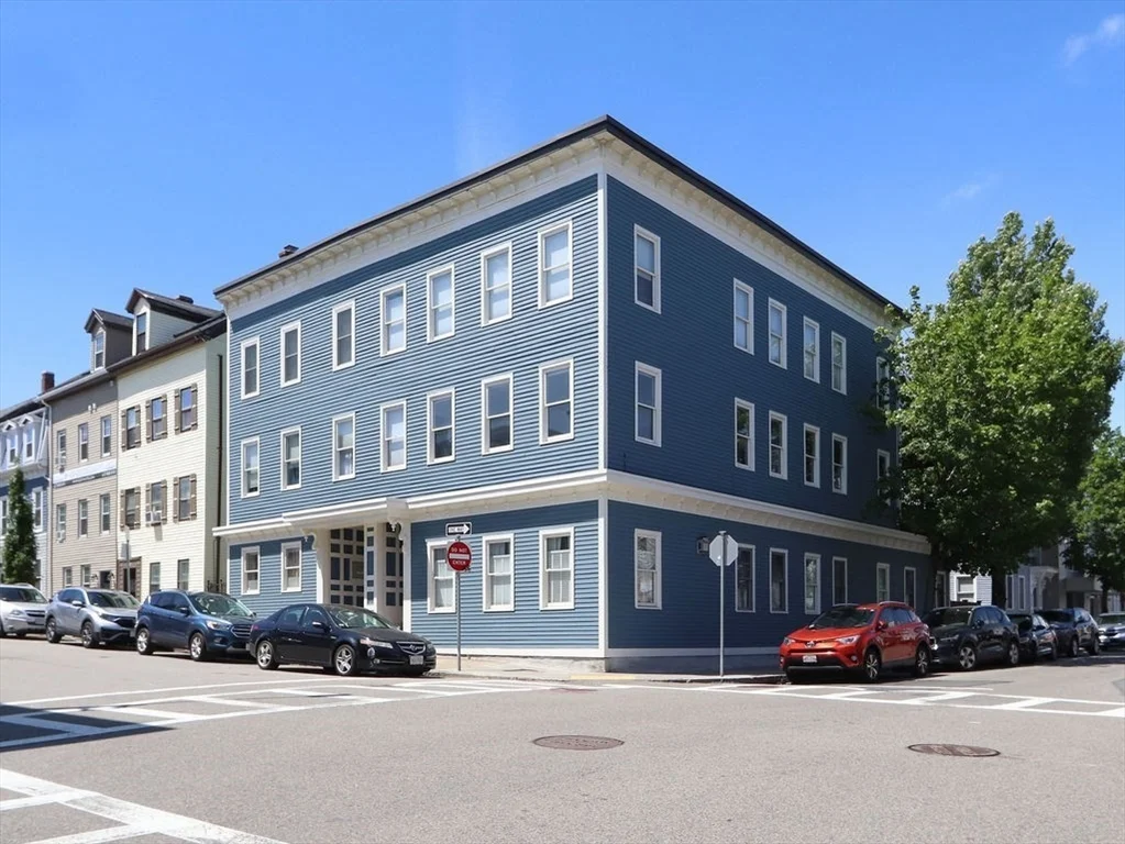2 bed, 1 bath apartment for rent at 201 K St Unit 4, South Boston — photo 23 of 24