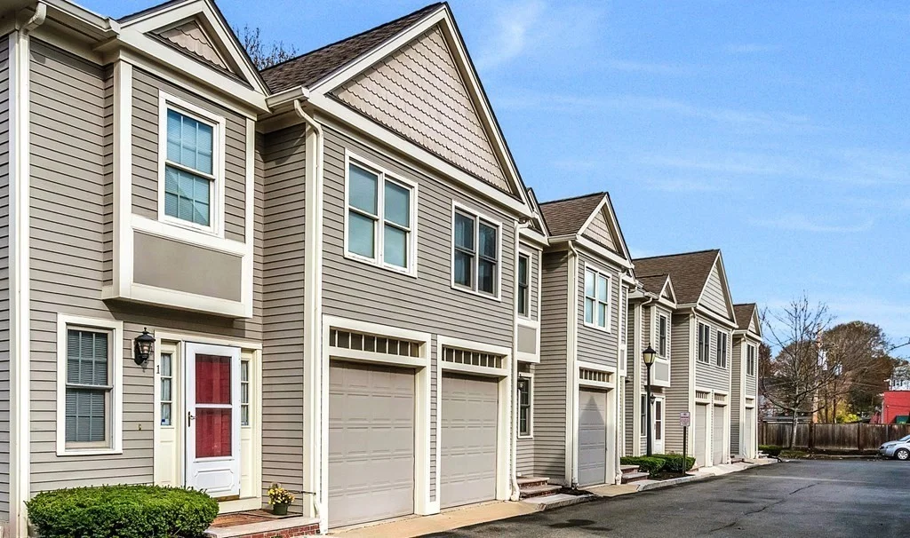 3 bed, 2 bath apartment for rent at 201 Main St Unit 2, Woburn