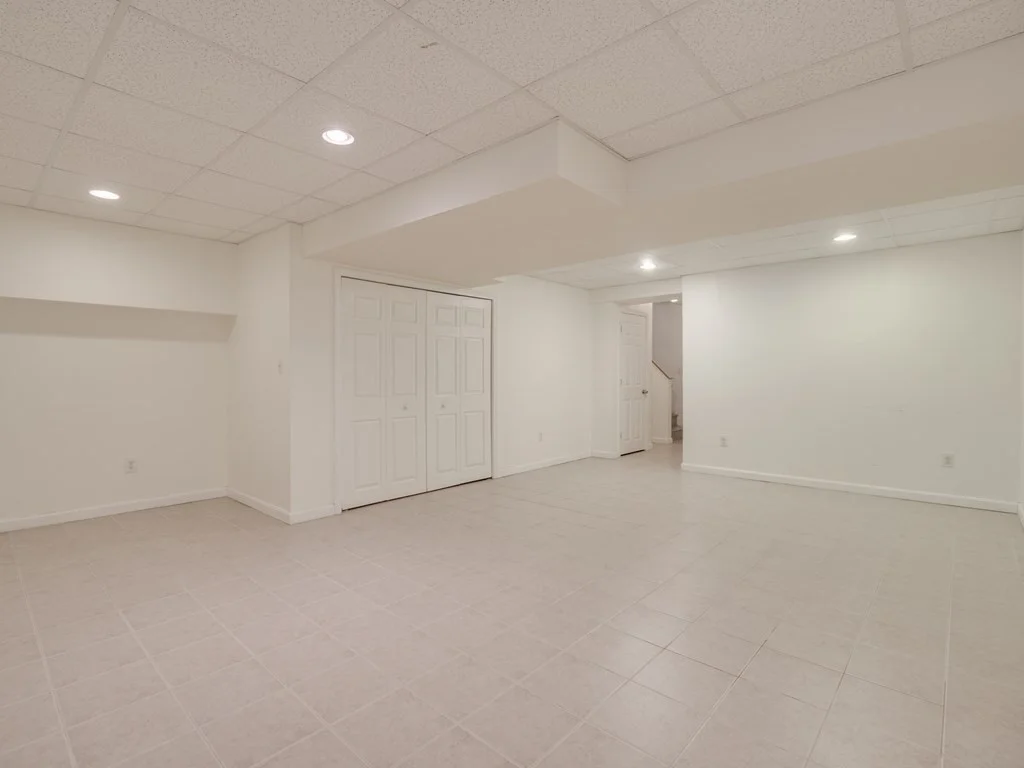 3 bed, 2 bath apartment for rent at 201 Main St Unit 2, Woburn — photo 22 of 31