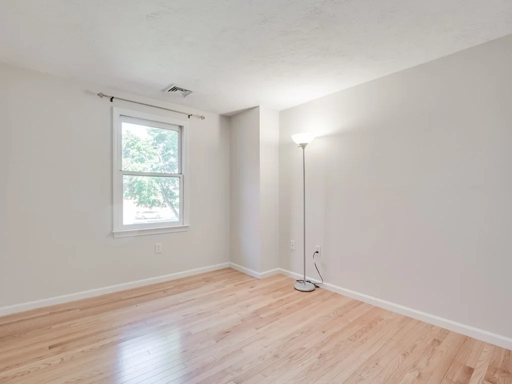 3 bed, 2 bath apartment for rent at 201 Main St Unit 2, Woburn — photo 17 of 31