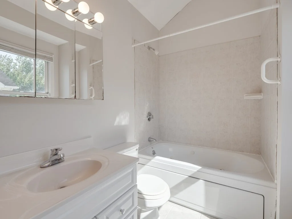 3 bed, 2 bath apartment for rent at 201 Main St Unit 2, Woburn — photo 16 of 31