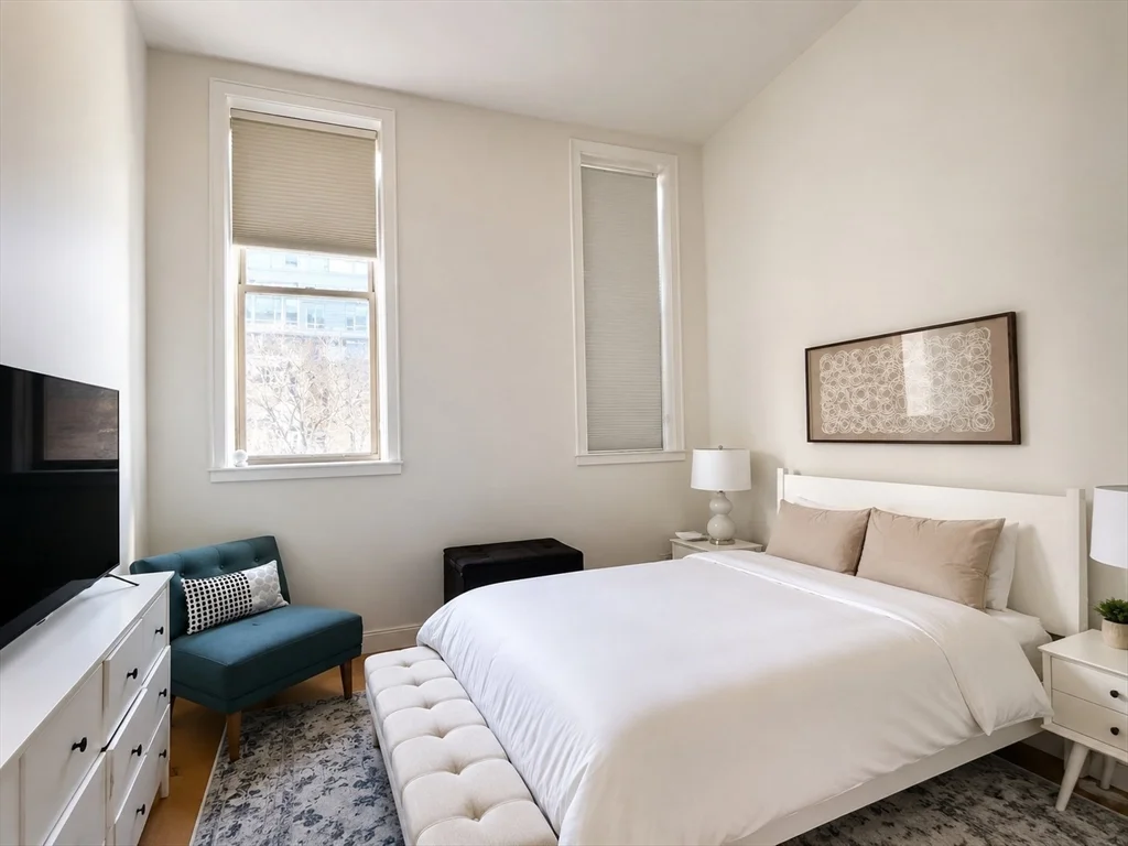 1 bed, 2 bath apartment for rent at 201 Newbury St Unit 203, Back Bay — photo 12 of 20