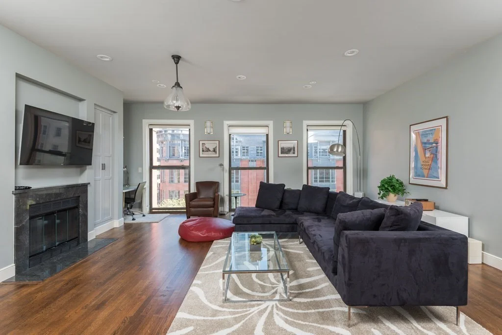 1 bed, 1 bath apartment for rent at 201 Newbury St Unit 304, Back Bay — photo 1 of 25