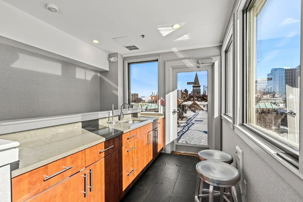 2 bed, 2 bath apartment for rent at 201 Newbury St Unit 405, Back Bay — photo 14 of 16