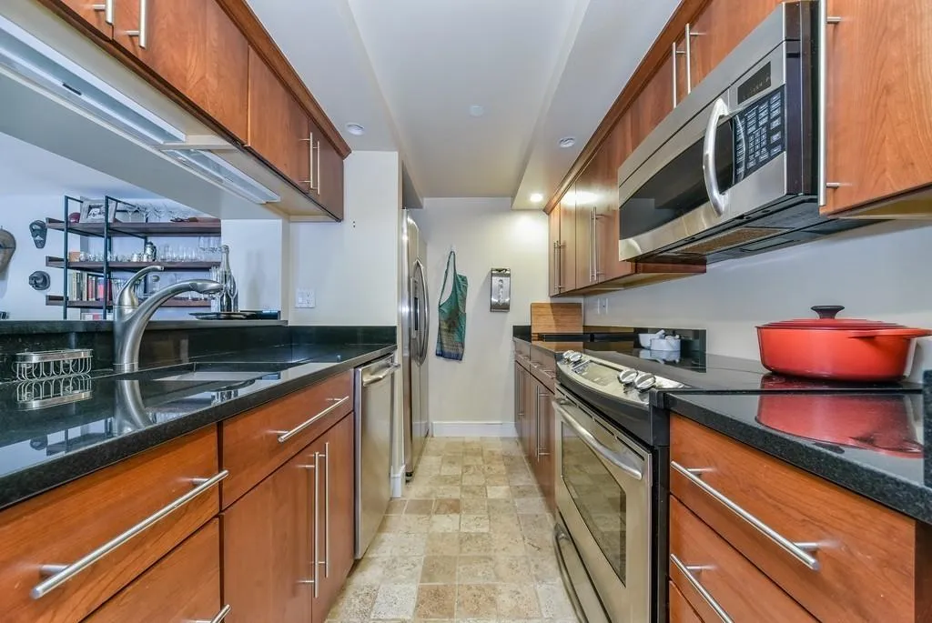 2 bed, 2.5 bath apartment for rent at 201 Newbury St Unit 52, Back Bay — photo 5 of 13