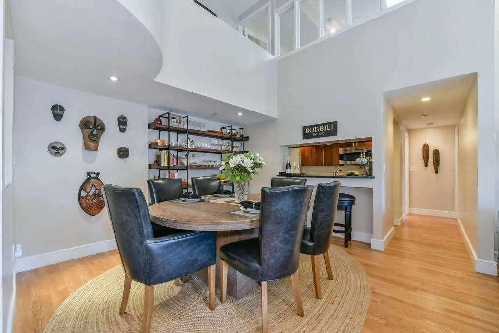 2 bed, 2.5 bath apartment for rent at 201 Newbury St Unit 52, Back Bay — photo 4 of 13
