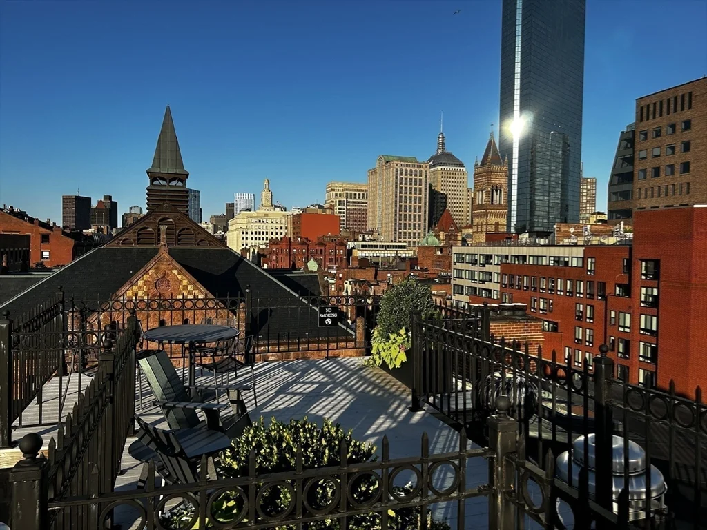 1 bed, 1 bath apartment for rent at 201 Newbury Unit 407, Back Bay — photo 11 of 13