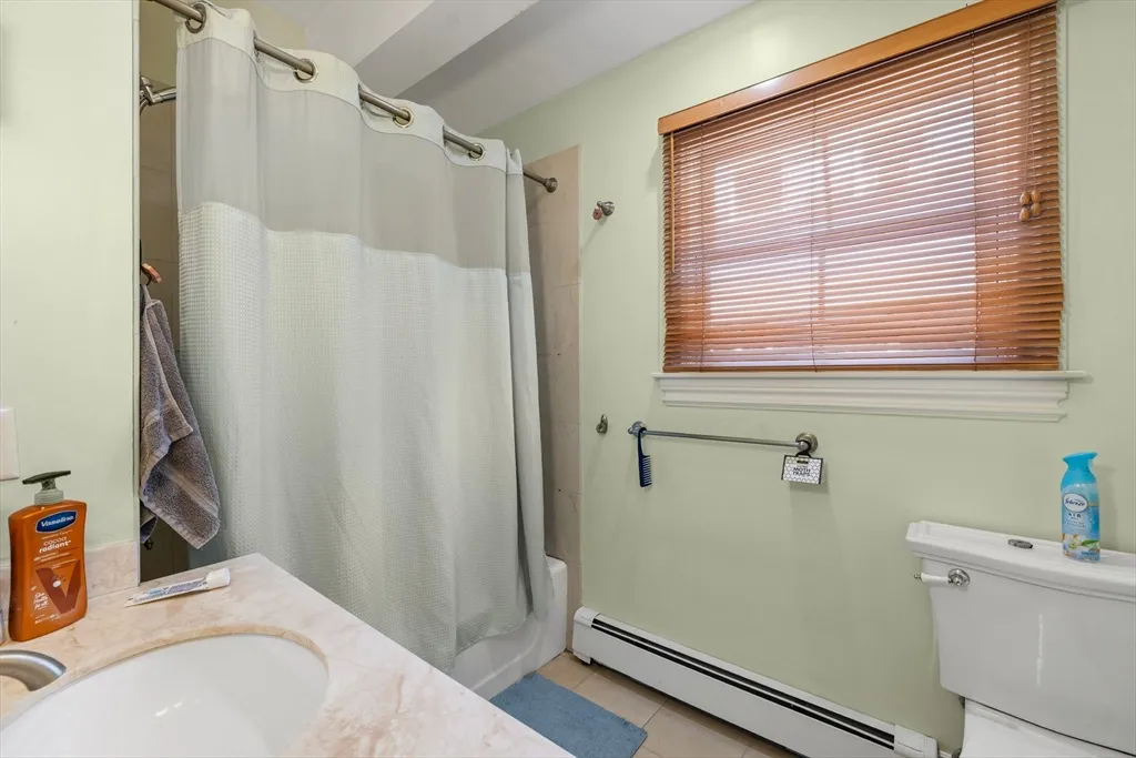 3 bed, 1 bath apartment for rent at 201 Norfolk St Unit 1, The Port — photo 20 of 30