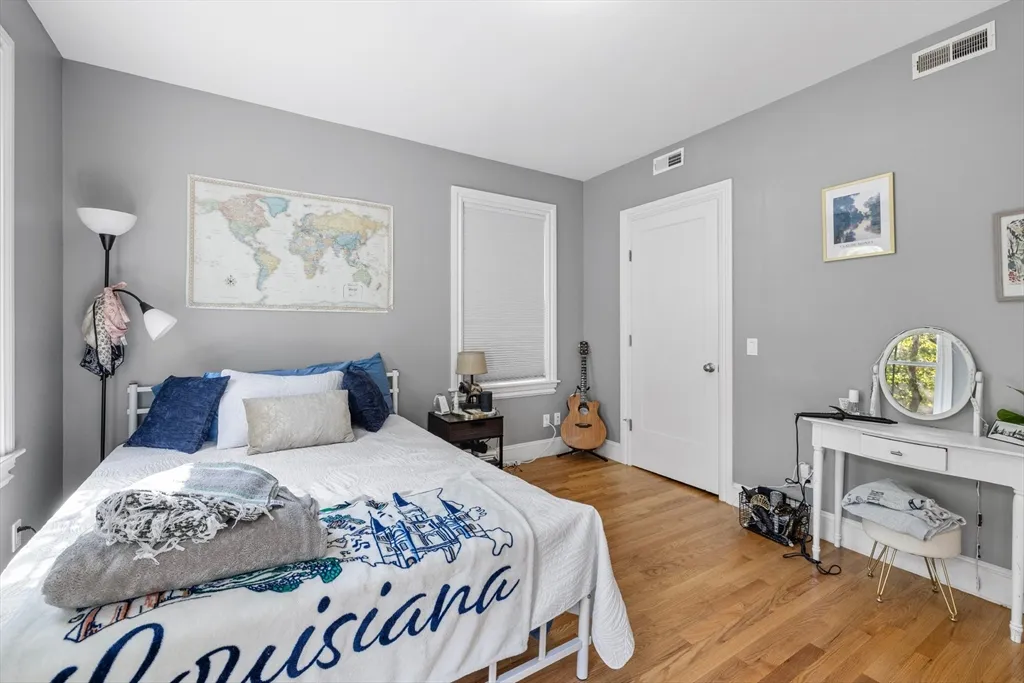 3 bed, 1 bath apartment for rent at 201 Norfolk St Unit 1, The Port — photo 19 of 30