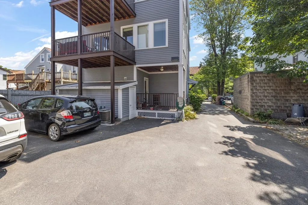 3 bed, 1 bath apartment for rent at 201 Norfolk St Unit 1, The Port — photo 27 of 30