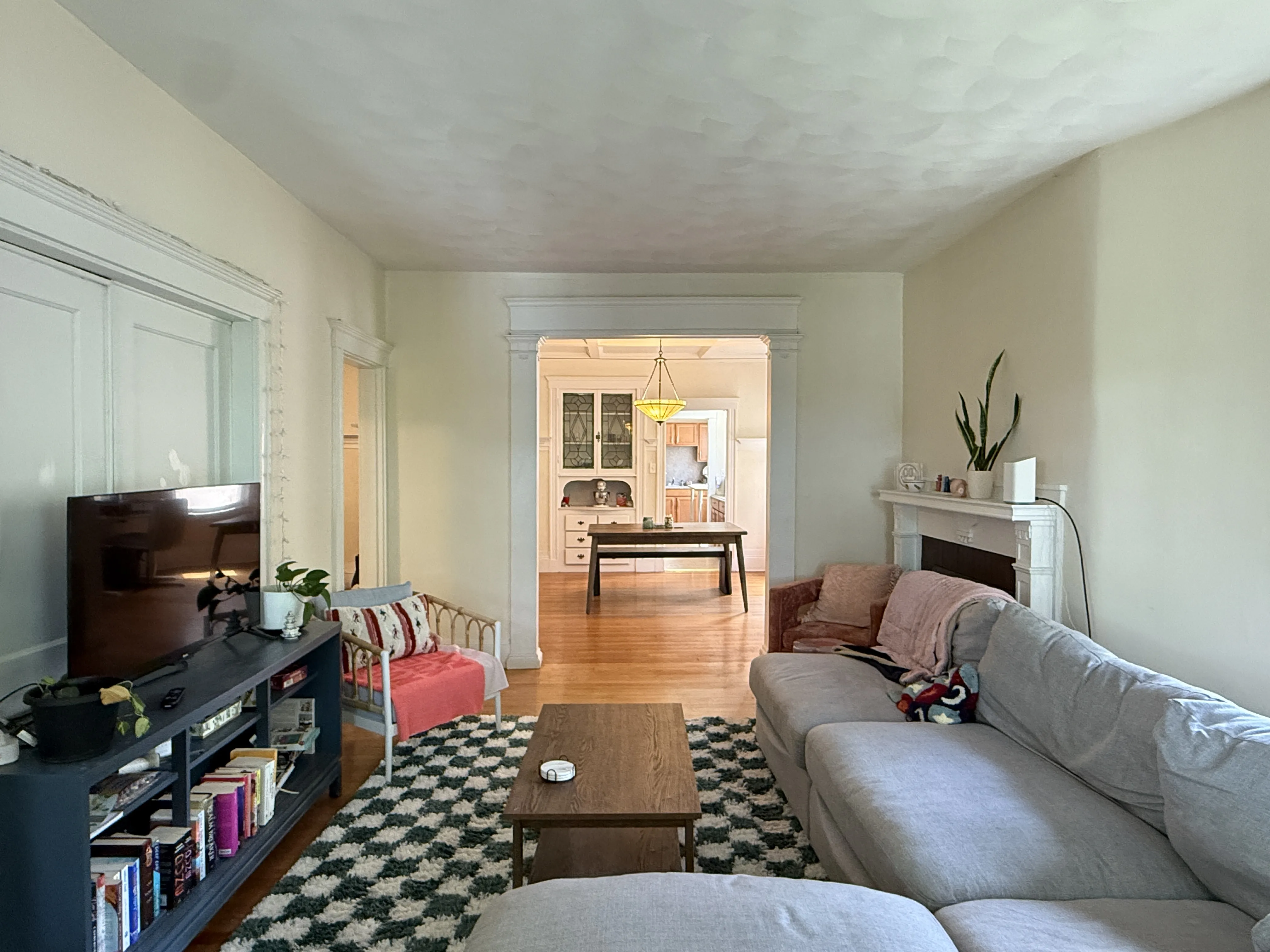 3 bed, 1 bath apartment for rent at 201 Rawson Rd Unit 2, Aspinwall Hill