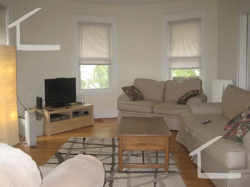 3 bed, 1 bath apartment for rent at 201 Rawson Rd Unit 3, Aspinwall Hill — photo 1 of 11