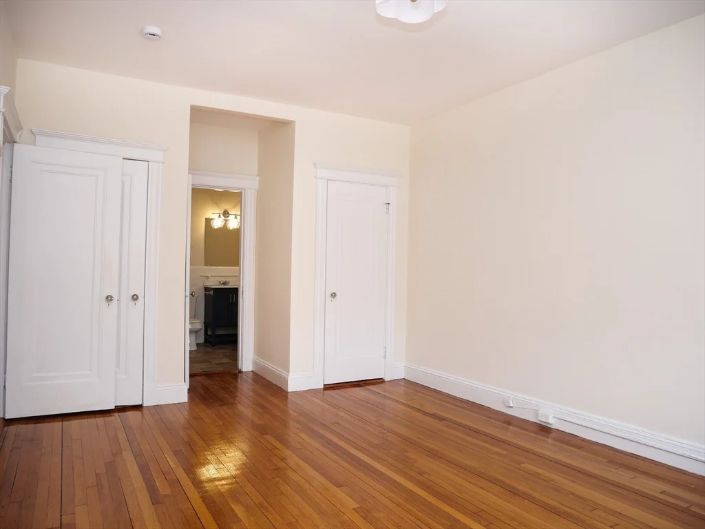 4 bed, 2 bath apartment for rent at 201 Saint Paul St Unit 22T, Brookline — photo 11 of 15