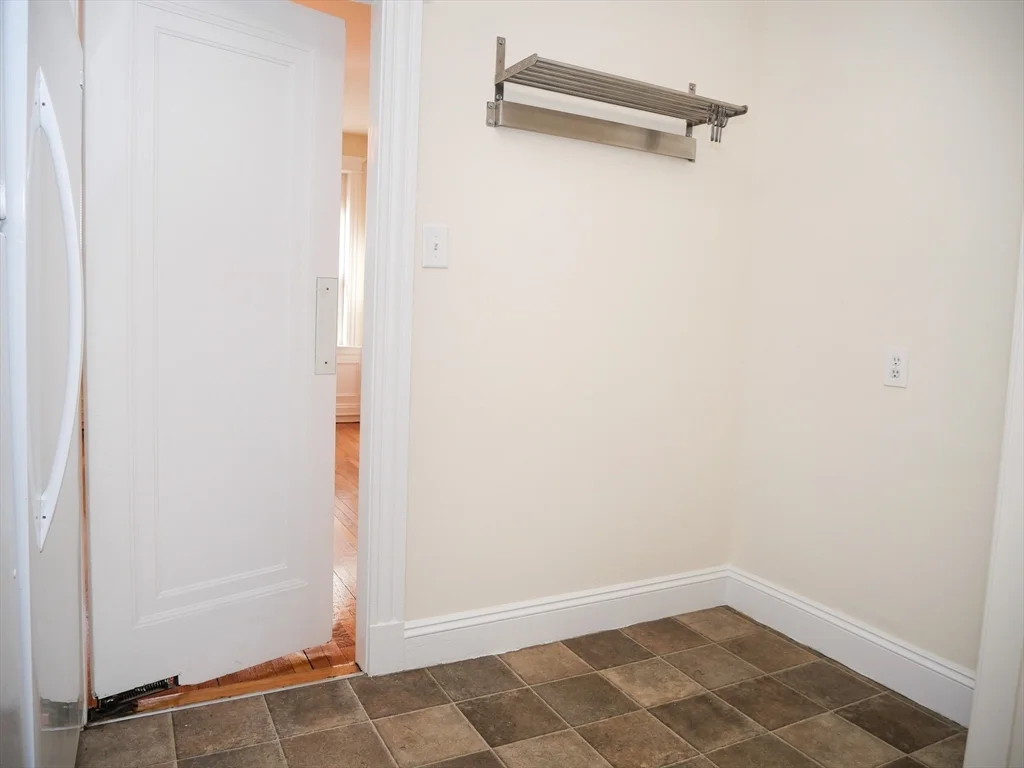 4 bed, 2 bath apartment for rent at 201 Saint Paul St Unit 22T, Brookline — photo 4 of 15