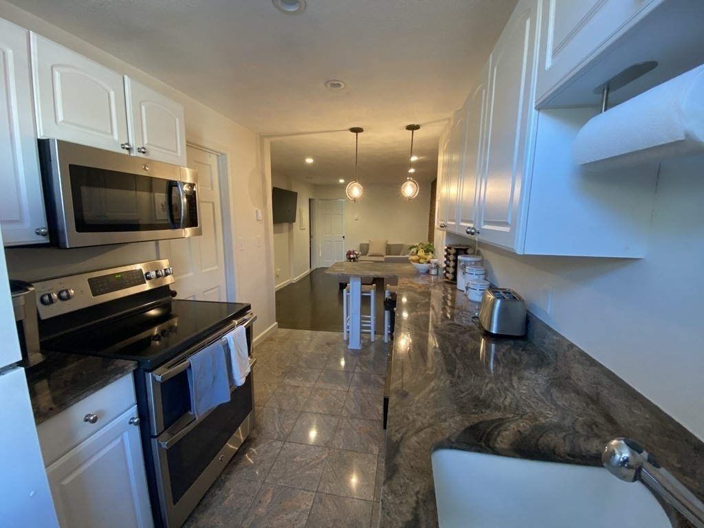2 bed, 1 bath apartment for rent at 201 Salem St Unit 5, North End — photo 4 of 7