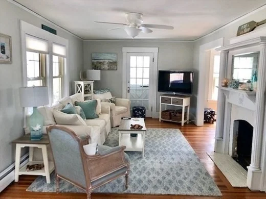 4 bed, 2 bath apartment for rent at 201 Samoset Ave, Hull — photo 9 of 23