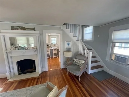 4 bed, 2 bath apartment for rent at 201 Samoset Ave, Hull — photo 10 of 23