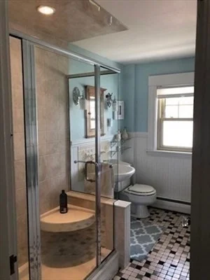 4 bed, 2 bath apartment for rent at 201 Samoset Ave, Hull — photo 12 of 23