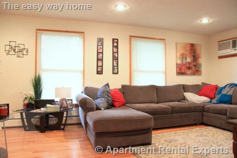 3 bed, 1 bath apartment for rent at 201 Sherman St Unit B, North Cambridge — photo 3 of 26
