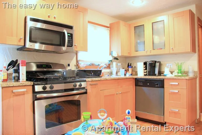 3 bed, 1 bath apartment for rent at 201 Sherman St Unit B, North Cambridge — photo 7 of 26