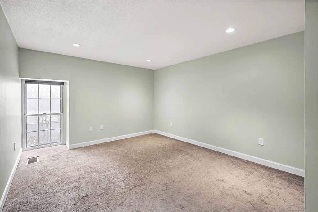 2 bed, 1 bath apartment for rent at 201 Thorndike St Unit 205, Lowell — photo 11 of 13