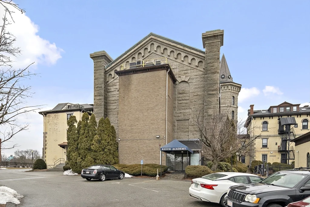 2 bed, 1 bath apartment for rent at 201 Thorndike St Unit 205, Lowell — photo 13 of 13