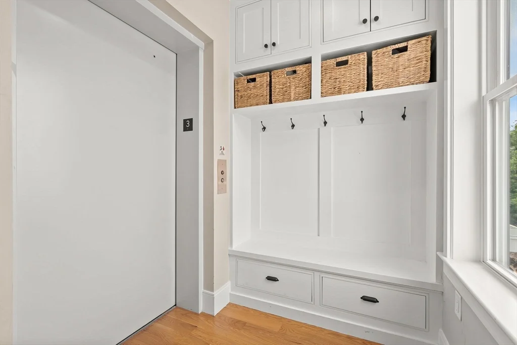 3 bed, 2 bath apartment for rent at 201 W 8th St Unit 3A, South Boston — photo 12 of 32