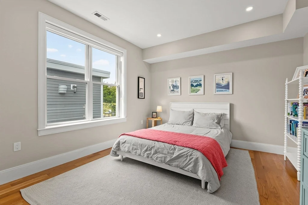 3 bed, 2 bath apartment for rent at 201 W 8th St Unit 3A, South Boston — photo 15 of 32