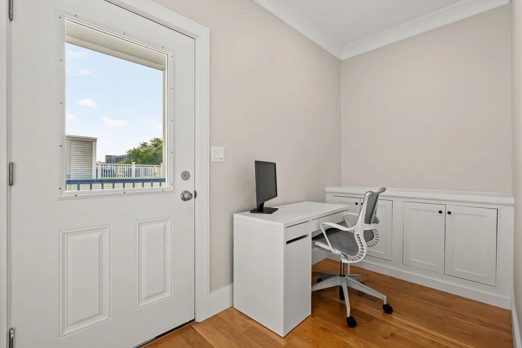 3 bed, 2 bath apartment for rent at 201 W 8th St Unit 3A, South Boston — photo 23 of 32