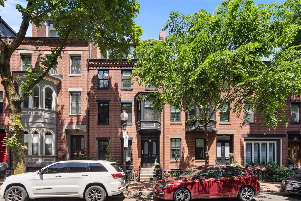 2 bed, 2 bath apartment for rent at 201 West Springfield Unit 3, South End — photo 31 of 32