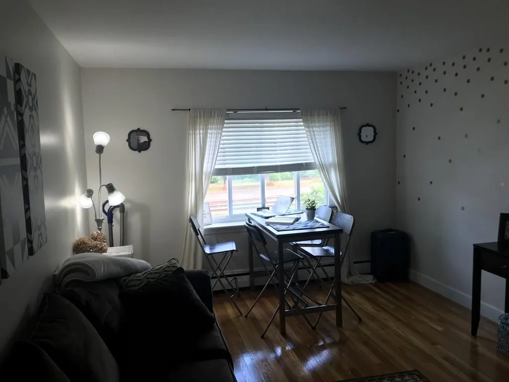 2 bed, 1 bath apartment for rent at 2012 Commonwealth Ave Unit 1E, Brighton — photo 3 of 14