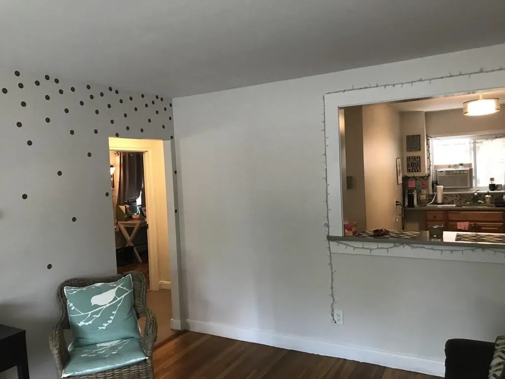 2 bed, 1 bath apartment for rent at 2012 Commonwealth Ave Unit 1E, Brighton — photo 5 of 14