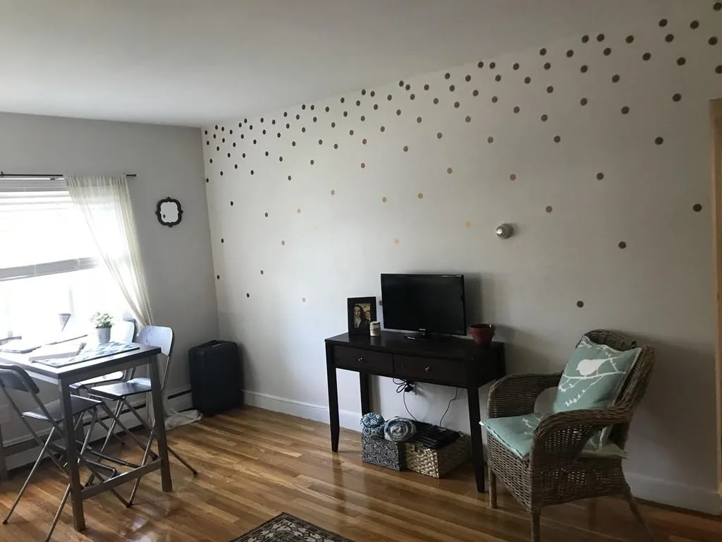 2 bed, 1 bath apartment for rent at 2012 Commonwealth Ave Unit 1E, Brighton — photo 2 of 14